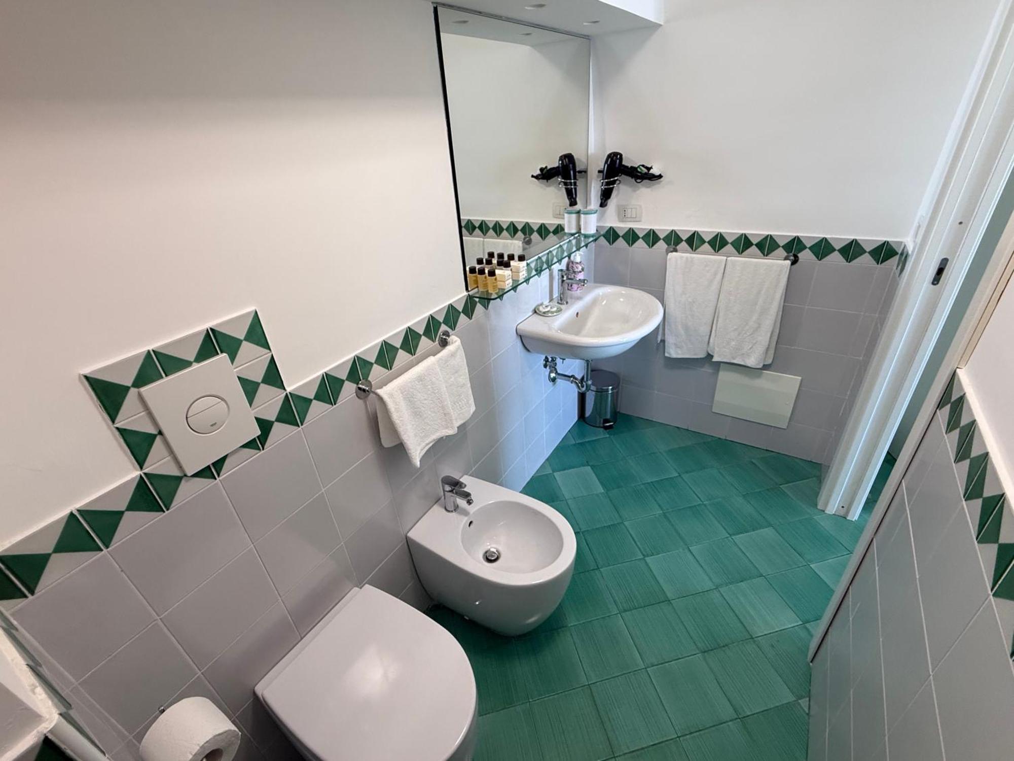 Casa Gabriella - Amalfi Coast - Free Parking - Full Sea View Villa Vietri Ngoại thất bức ảnh