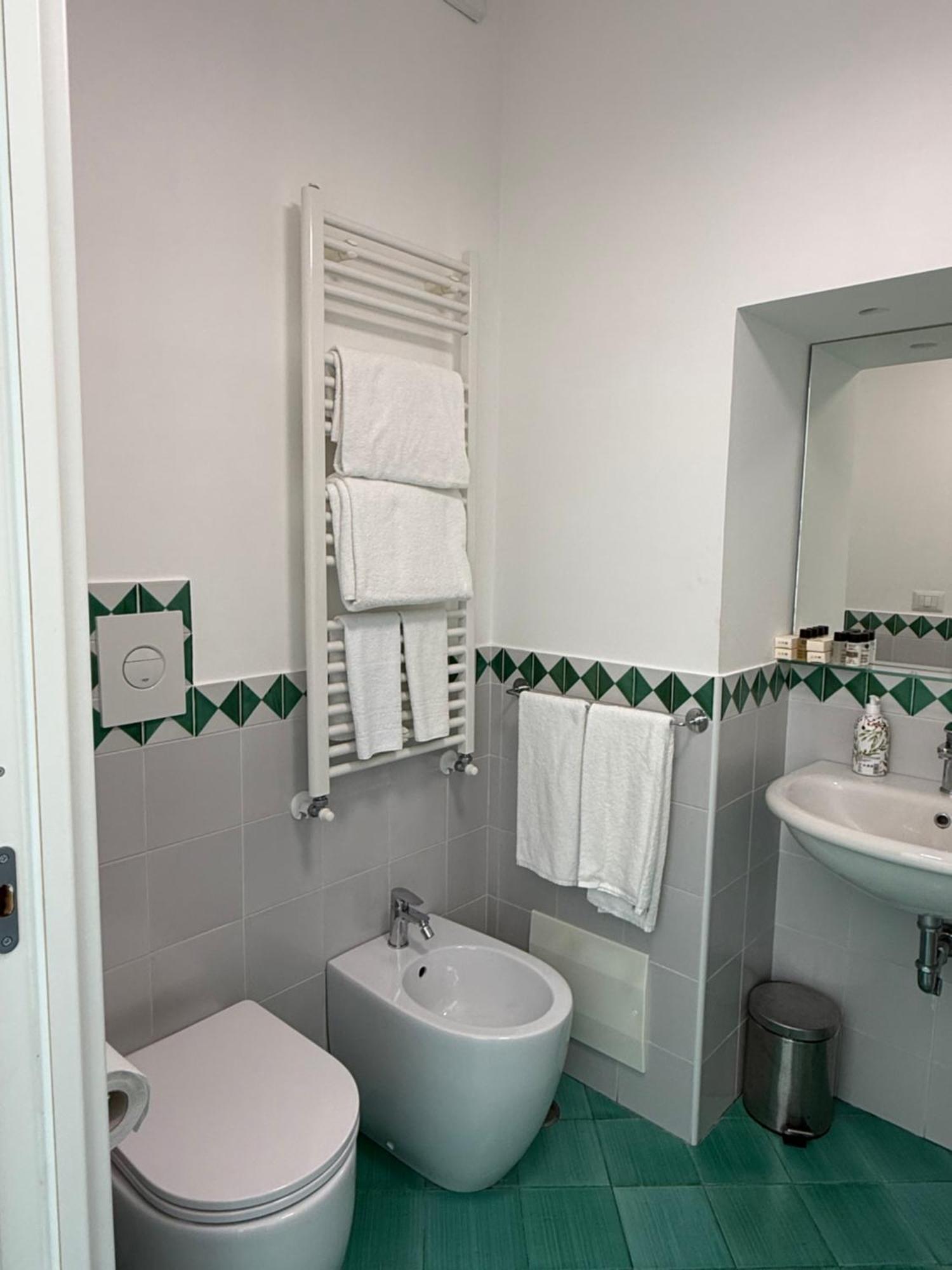 Casa Gabriella - Amalfi Coast - Free Parking - Full Sea View Villa Vietri Ngoại thất bức ảnh